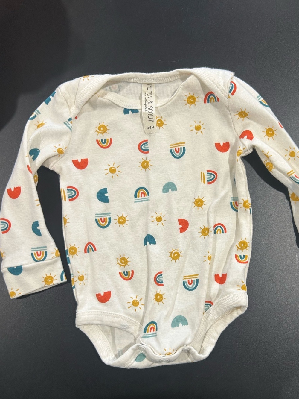 Neutral Cream Long-Sleeve Baby Bodysuit with Rainbow & Sun Motif